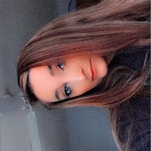 Meet your Posher, Halona